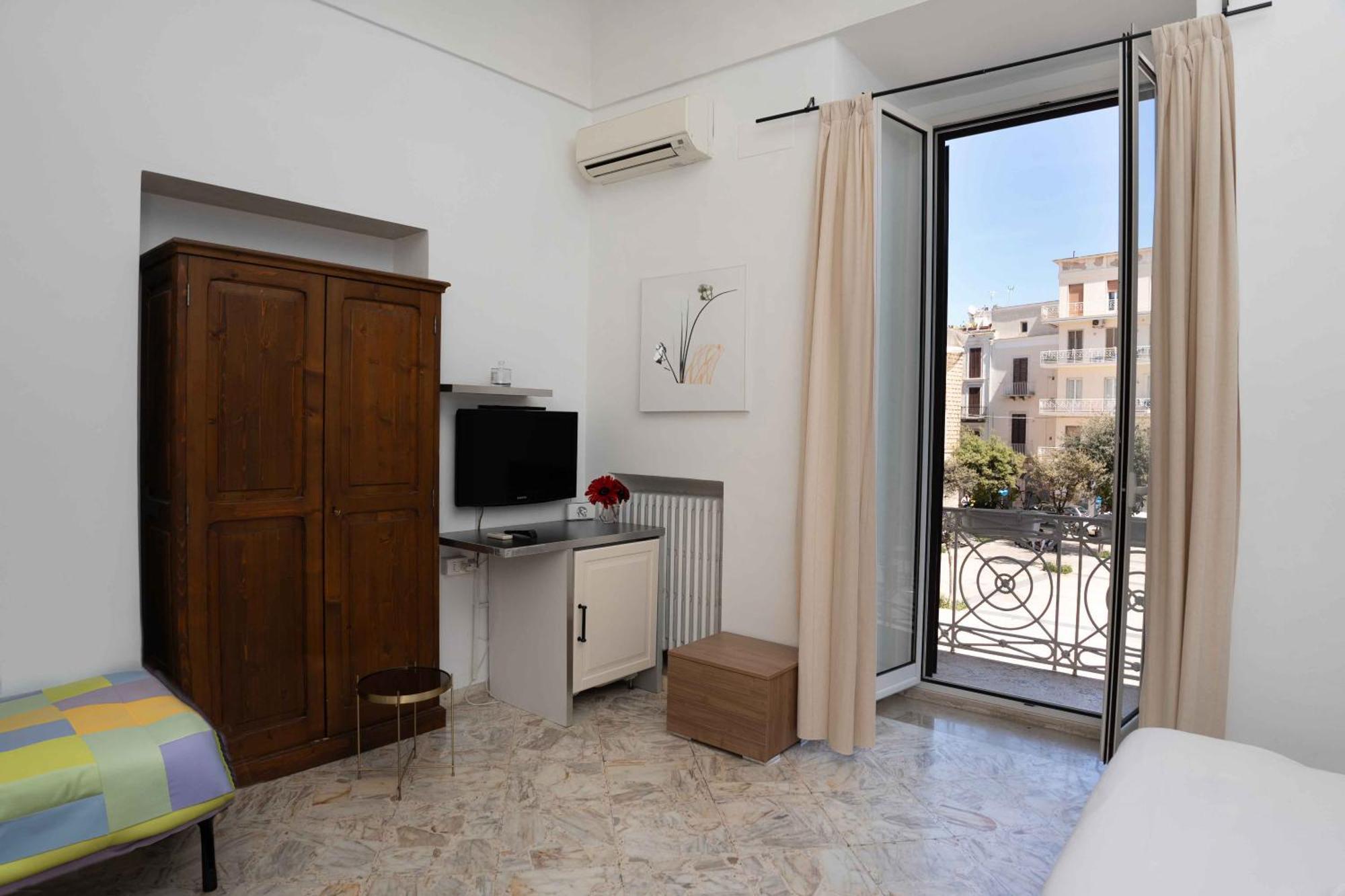 B&B Longobardi Trani Exterior photo